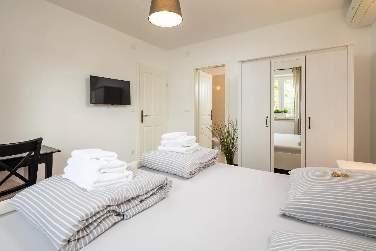 Villa Perla Vrh  0*, Vrh (Krk) Kroatien