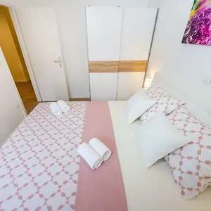dolcevita-ii.hotelinzadar.com/