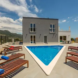 villa-mila-kastela.splithotels.org/